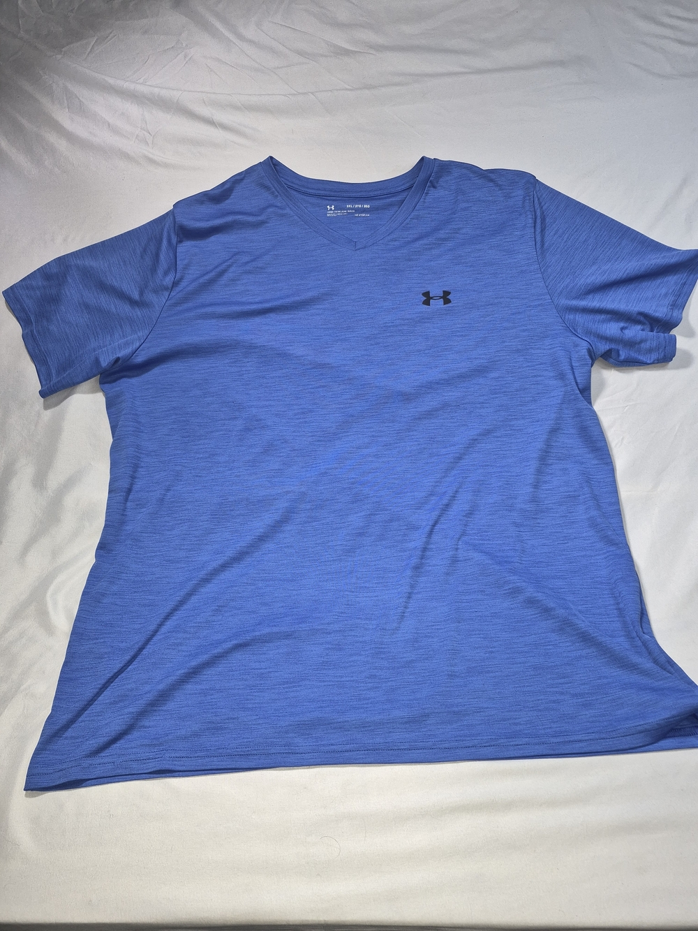 Under Armour Men’s Royal Blue V-Neck Performance Tee Heat Gear 3 Xl